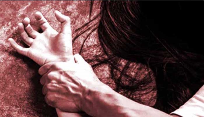 চতুর্থ শ্রেণির ছাত্রীর শ্লীলতাহানির অভিযোগ, বাগদায় গ্রেফতার শিক্ষক