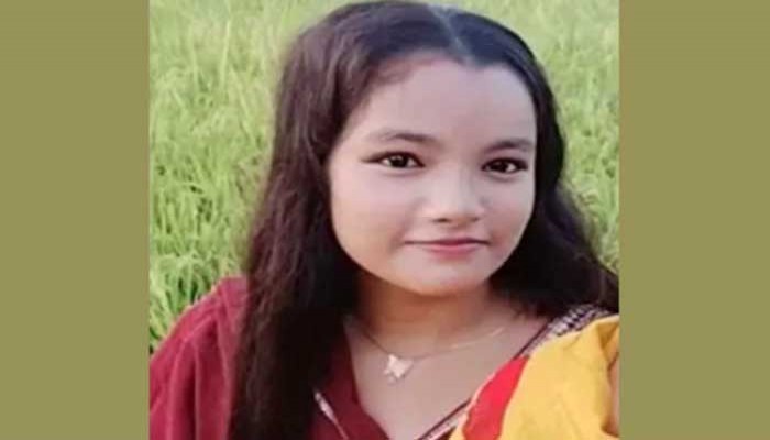 তালায় কলেজছাত্রীর ঝুলন্ত মরদেহ উদ্ধার, উত্ত্যক্তের প্রতিবাদ করায় বাবাকে মারধরের অভিযোগ