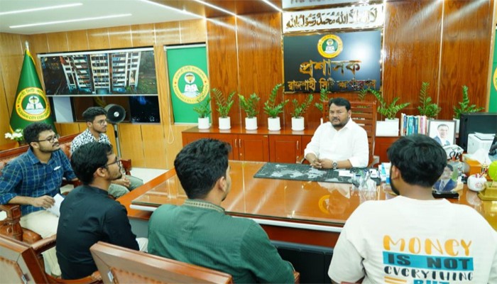 রাসিক প্রশাসকের সঙ্গে রাকসু নেতৃবৃন্দের সৌজন্য সাক্ষাৎ