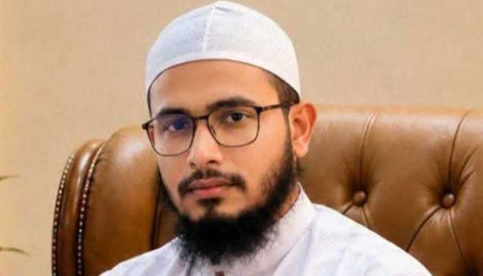 অন্যের স্ত্রীকে ঘরে নিয়ে ৭ মাসের ‘সংসার’ মসজিদের ইমামের