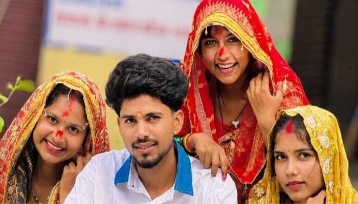 এক ক্যামেরাম্যানের সঙ্গে তিন বোনের বিয়ে, ভিডিও ভাইরাল