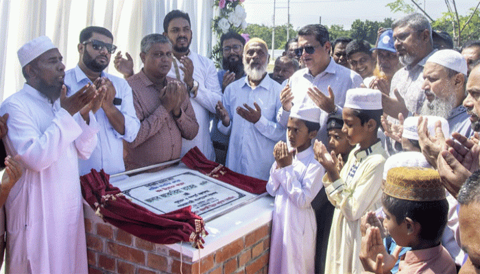 আইনবহির্ভূত ভবন নির্মাণ করলে ব্যবস্থা: গণপূর্তমন্ত্রী