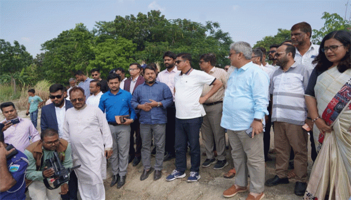 গোদাগাড়ীতে পদ্মার ভাঙন এলাকা পরিদর্শনে পানিসম্পদ প্রতিমন্ত্রী