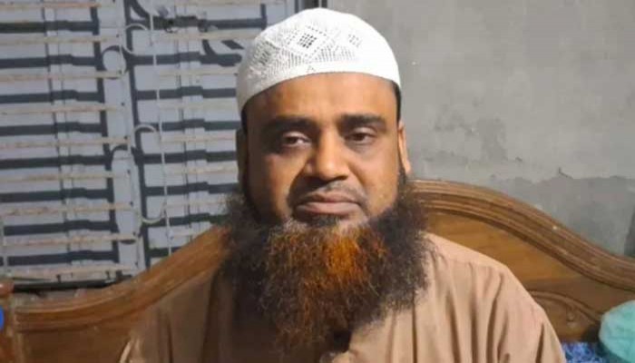 মোবাইল ও সিম বদলে আত্মগোপনে ছিলেন আমিনী, অতঃপর...