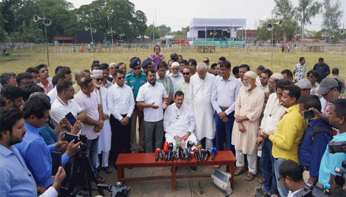 প্রধানমন্ত্রীর রাজশাহী সফর: মাদ্রাসা মাঠের প্রস্তুতি পরিদর্শনে ভূমিমন্ত্রী