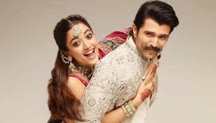 বিয়ের জন্য এক বছর বিজয়ের পেছনে লেগেছিলেন রাশমিকা