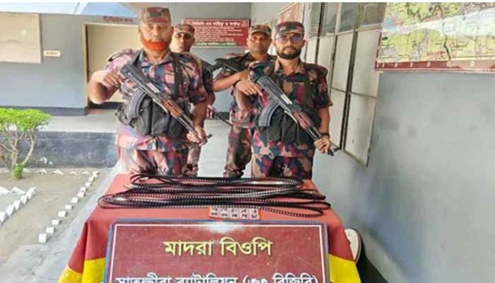 সাতক্ষীরায় ৮ লাখ ২০ হাজার টাকার ভারতীয় মালামাল জব্দ
