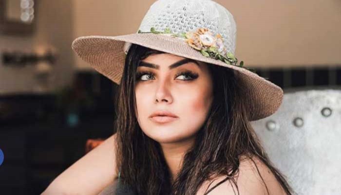 বিলাসী জীবন থেকে কারাগারে বন্দি সেই মডেল