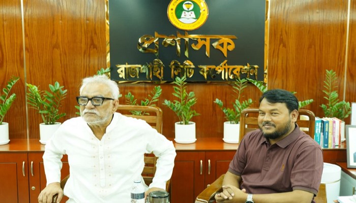 রাসিক প্রশাসকের সঙ্গে সংসদ সদস্য আবু সাঈদ চাঁদের সৌজন্য সাক্ষাৎ